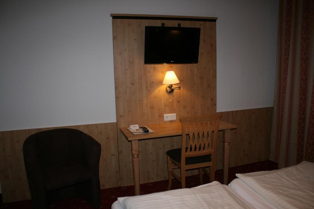 Hotel Lindwurm Bad Goisern Kamer foto